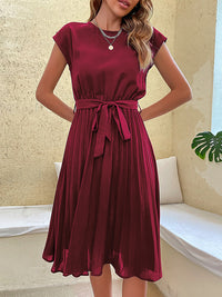 Women's Woven Round Neck Elegant Pleated Dress