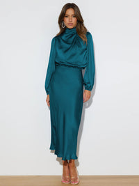 Elegant women's satin long sleeve loose dress